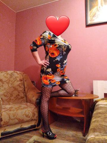 Джулия Принимаю У Себя фото 4